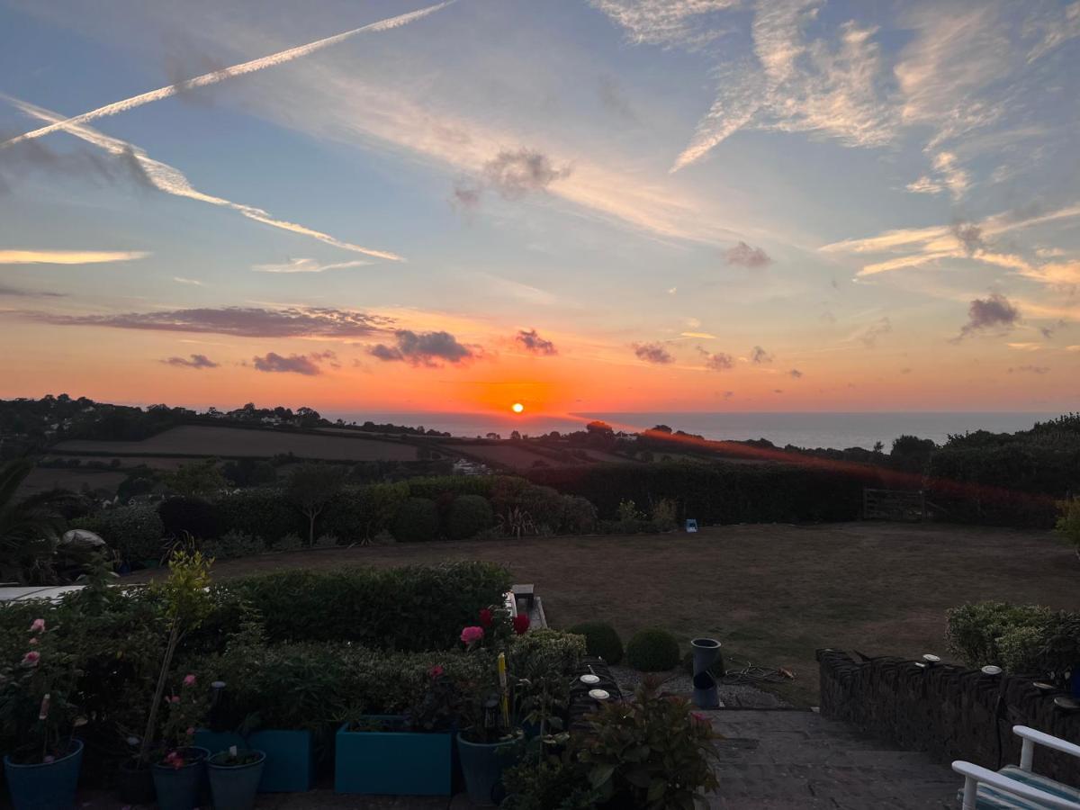 Halekulani Devon Homestay Torquay Eksteriør billede